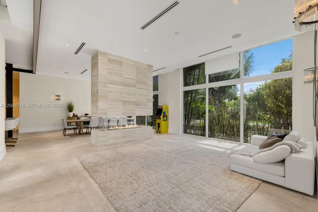 12900 SW 63rd Ave, Pinecrest, FL 33156
