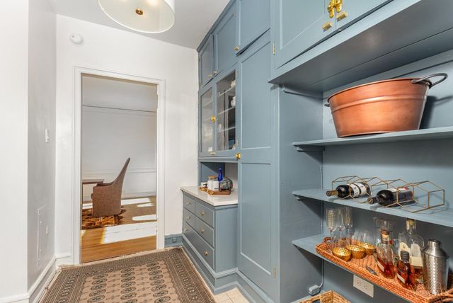 3900 Rose Hill Avenue, Cincinnati, OH 45229