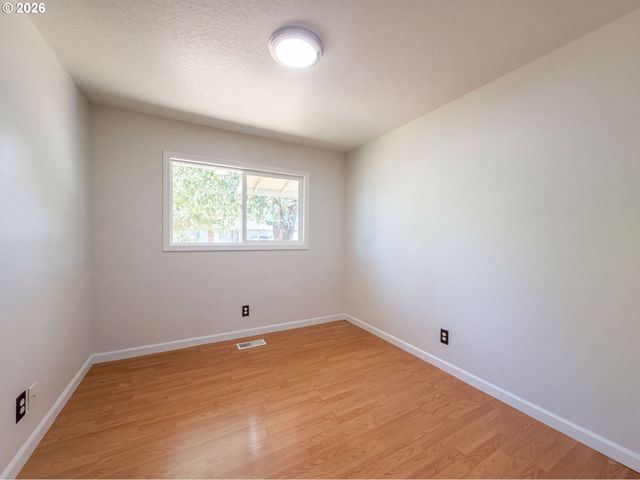 2444 Se 55TH Ave, Hillsboro, OR 97123