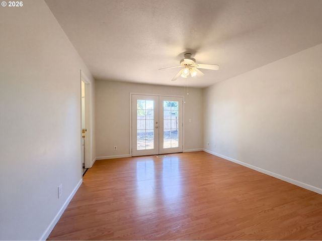 2444 Se 55TH Ave, Hillsboro, OR 97123