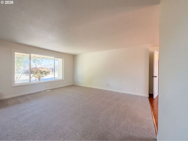 2444 Se 55TH Ave, Hillsboro, OR 97123