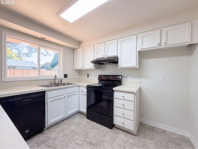 2444 Se 55TH Ave, Hillsboro, OR 97123
