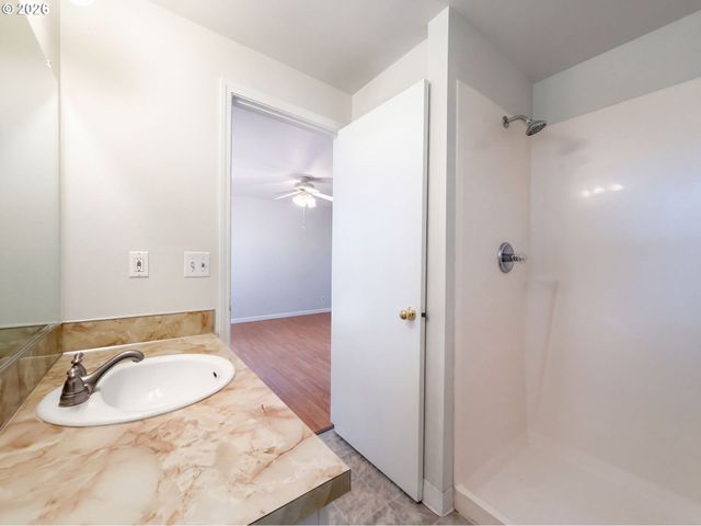 2444 Se 55TH Ave, Hillsboro, OR 97123