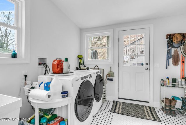 157 Portland Road, Highlands, NJ 07732