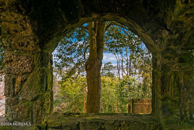 157 Portland Road, Highlands, NJ 07732