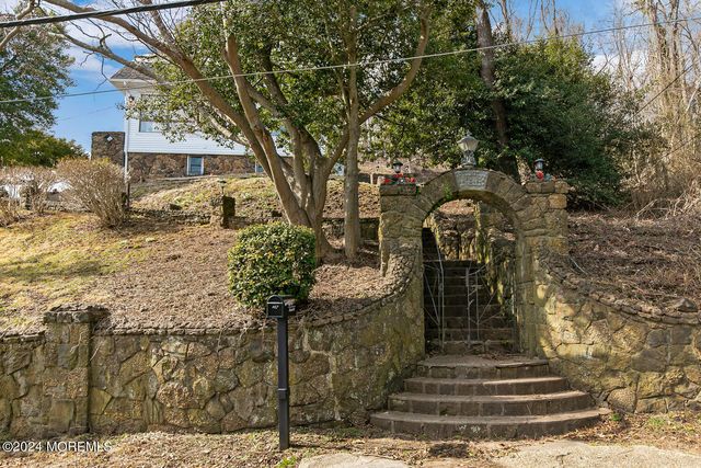 157 Portland Road, Highlands, NJ 07732