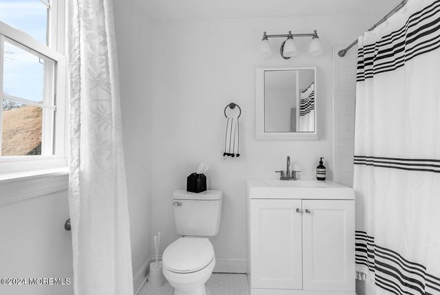 157 Portland Road, Highlands, NJ 07732