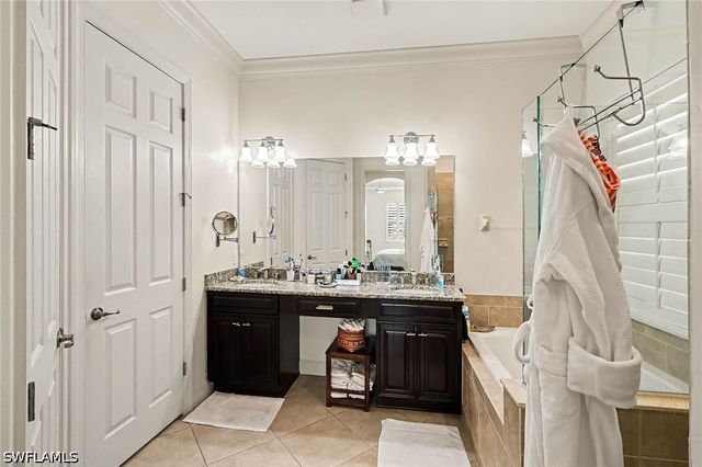 10534 Yorkstone DR, Bonita Springs, FL 34135