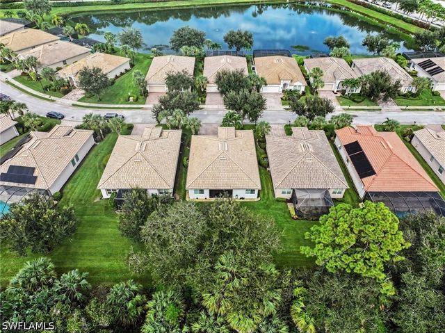 10534 Yorkstone DR, Bonita Springs, FL 34135
