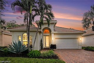 10534 Yorkstone DR, Bonita Springs, FL 34135
