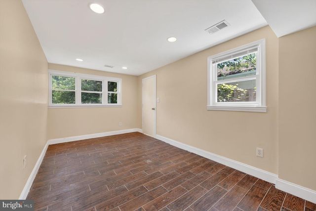7205 LIVINGSTON RD, Oxon Hill, MD 20745