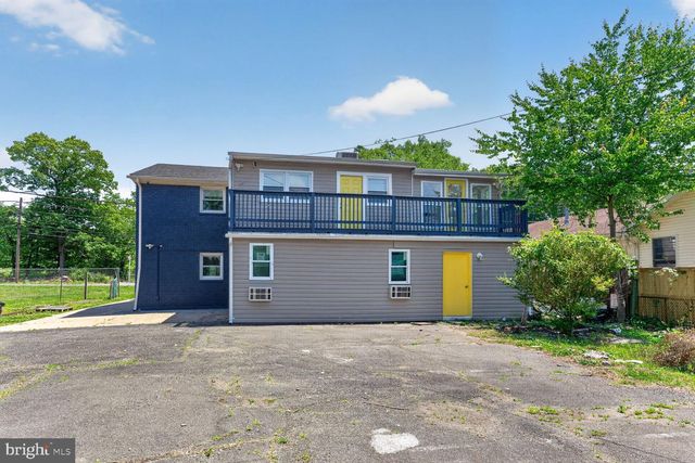 7205 LIVINGSTON RD, Oxon Hill, MD 20745