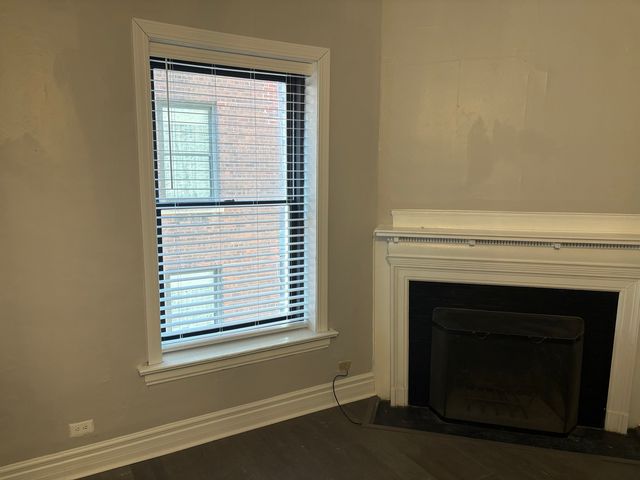 20 E Goethe Street 404, Chicago, IL 60610