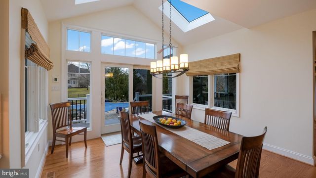 33 BITTERSWEET DR, Doylestown, PA 18901