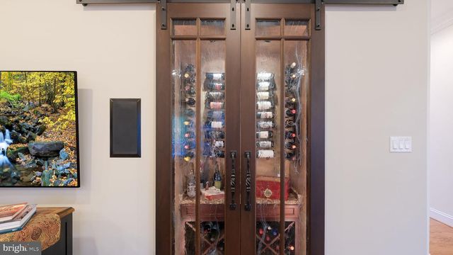 33 BITTERSWEET DR, Doylestown, PA 18901