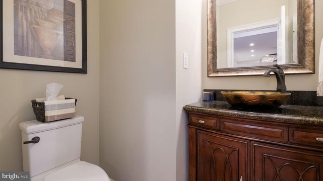 33 BITTERSWEET DR, Doylestown, PA 18901