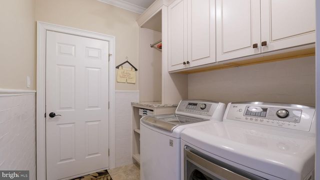 33 BITTERSWEET DR, Doylestown, PA 18901