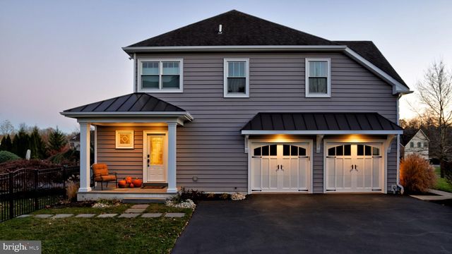 33 BITTERSWEET DR, Doylestown, PA 18901