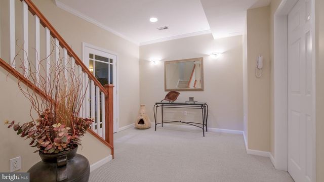 33 BITTERSWEET DR, Doylestown, PA 18901