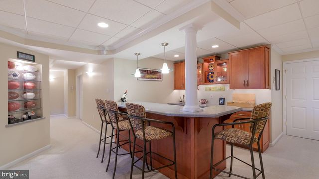 33 BITTERSWEET DR, Doylestown, PA 18901