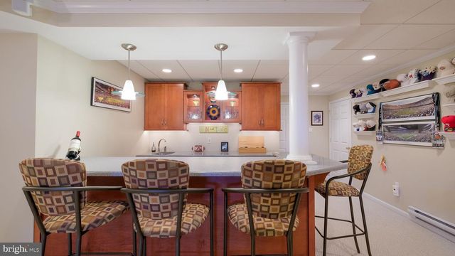 33 BITTERSWEET DR, Doylestown, PA 18901