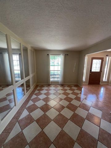 18507 Sweetmeadow Drive, Spring, TX 77379