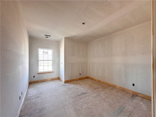 3122 Courtyard Street, Springdale, AR 72762