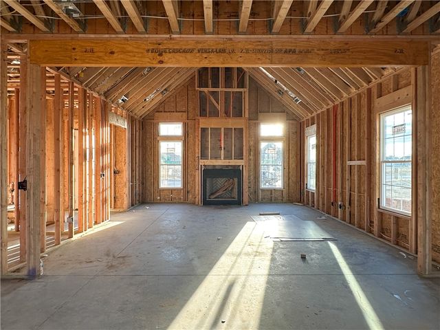 3122 Courtyard Street, Springdale, AR 72762