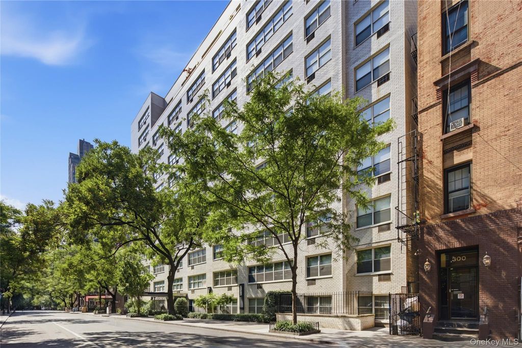 310 E 70th Street 5C, New York (manhattan), NY 10021 — exterior