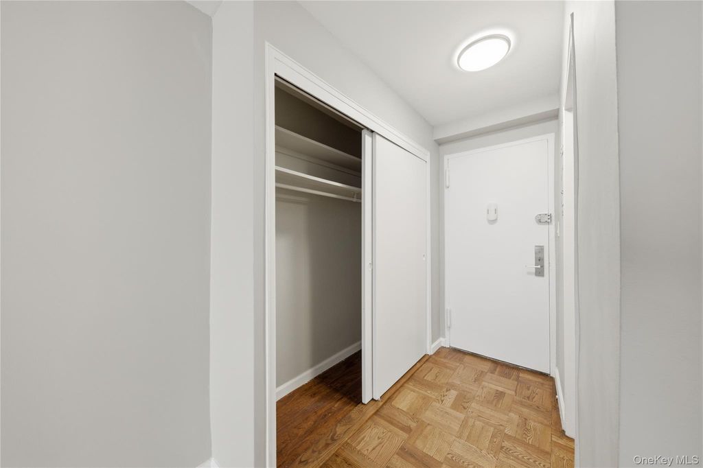 310 E 70th Street 5C, New York (manhattan), NY 10021 — photo 5