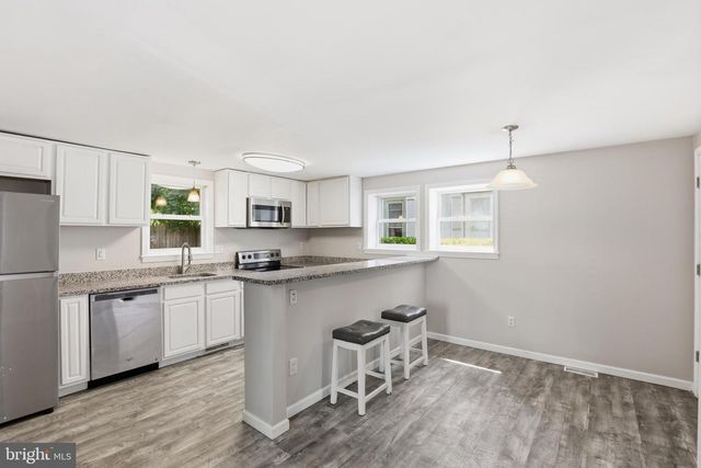 22 W FRONT ST, Frederica, DE 19946