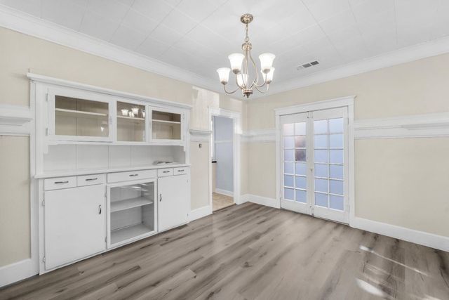 814 N Roosevelt Avenue, Fresno, CA 93728