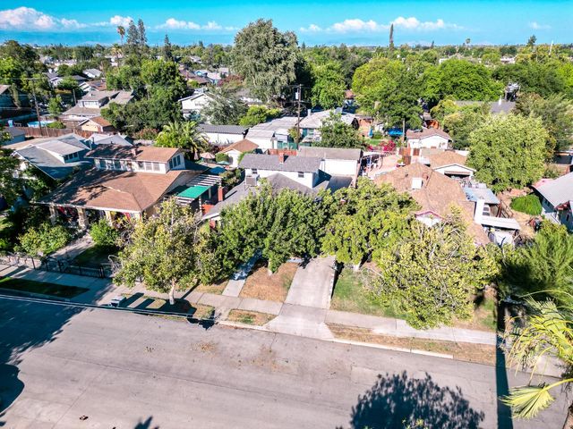814 N Roosevelt Avenue, Fresno, CA 93728