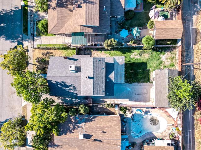 814 N Roosevelt Avenue, Fresno, CA 93728
