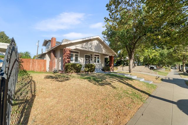 814 N Roosevelt Avenue, Fresno, CA 93728
