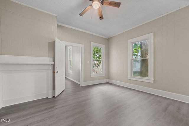 109 E Grainger Avenue, Kinston, NC 28501