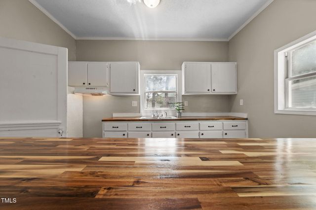109 E Grainger Avenue, Kinston, NC 28501