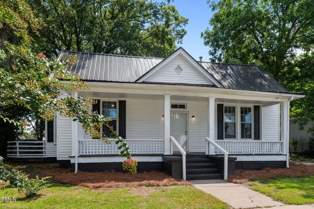109 E Grainger Avenue, Kinston, NC 28501