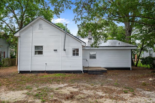 109 E Grainger Avenue, Kinston, NC 28501