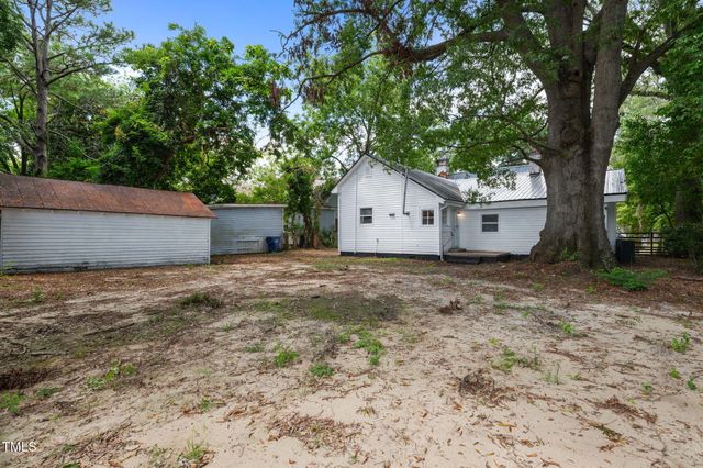 109 E Grainger Avenue, Kinston, NC 28501