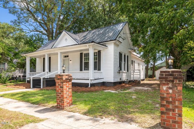 109 E Grainger Avenue, Kinston, NC 28501