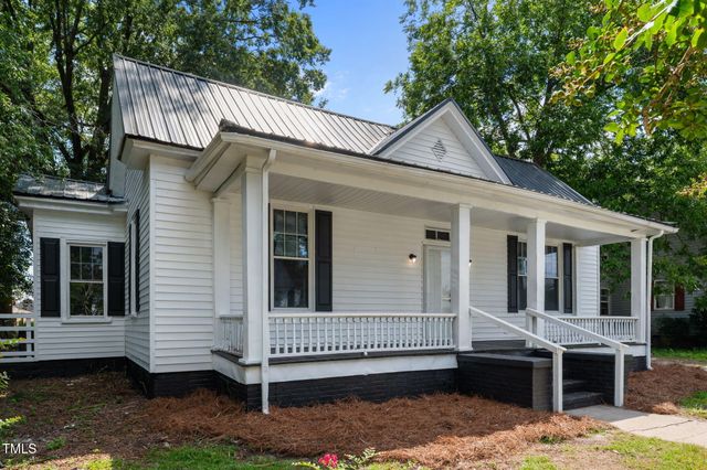 109 E Grainger Avenue, Kinston, NC 28501