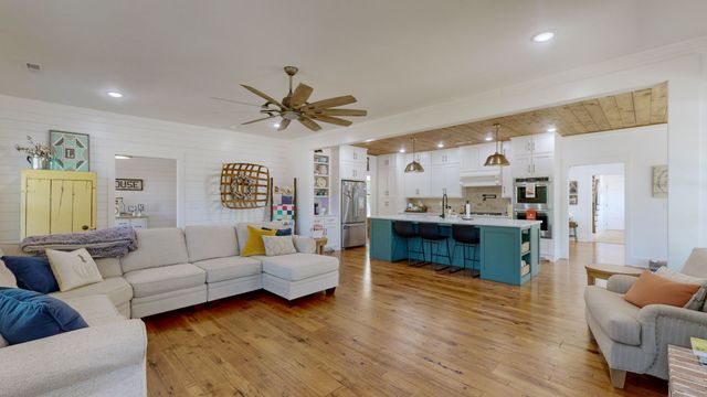 230 McDeal Rd, Fayetteville, TN 37334