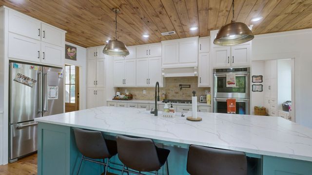 230 McDeal Rd, Fayetteville, TN 37334