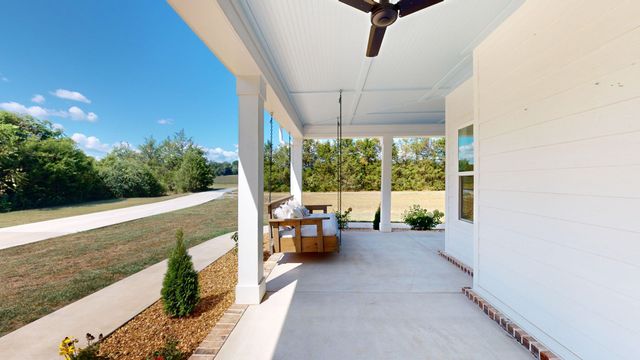 230 McDeal Rd, Fayetteville, TN 37334