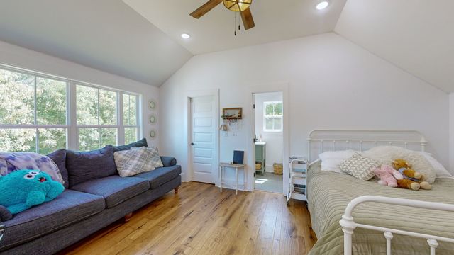 230 McDeal Rd, Fayetteville, TN 37334