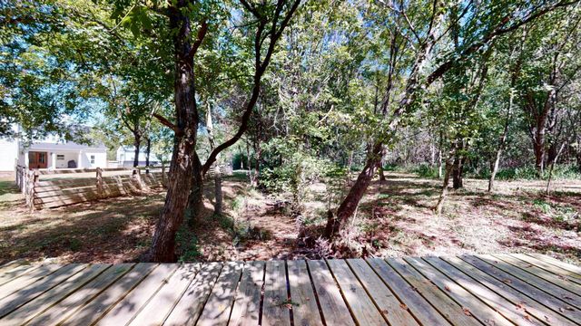 230 McDeal Rd, Fayetteville, TN 37334