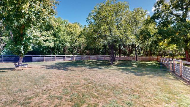 230 McDeal Rd, Fayetteville, TN 37334