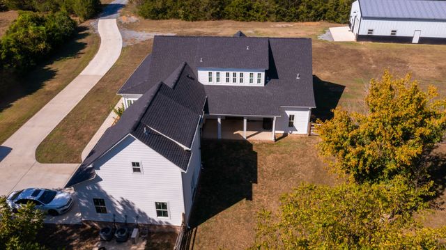 230 McDeal Rd, Fayetteville, TN 37334