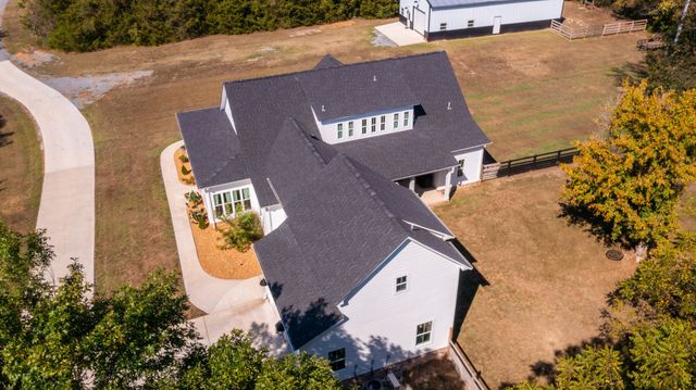 230 McDeal Rd, Fayetteville, TN 37334